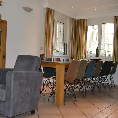 In With Heated Pool, Cleaning Included Nyaraló